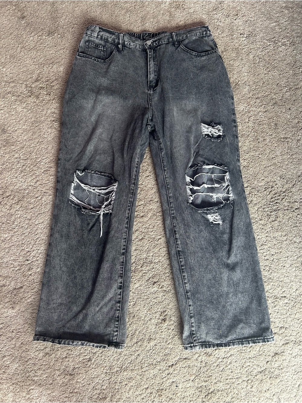 SHEIN Distressed Gray Boyfriend Jeans